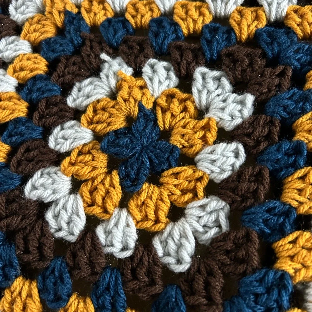Crochet shrug‎ sweater